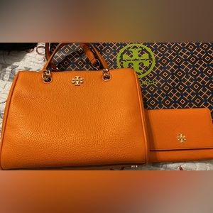 New w tags set Tory Burch leather bag w wallet